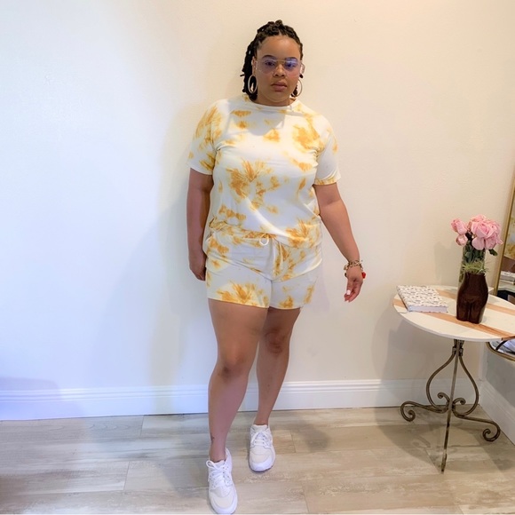 NEW! Tie dye Lounge set from Zenana Premium - Picture 1 of 2